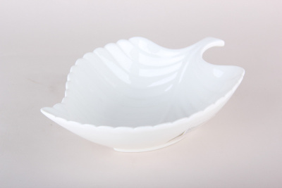 Салатник 750мл 22х17х7см (фарф.) (5/40)