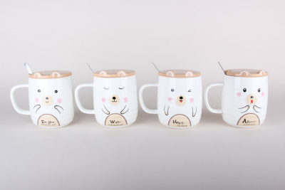 Кружка 400мл (12 см*9 см*12 см) с крышкой и ложкой микс (4диз),фарф (1/60)