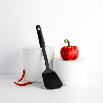 Лопатка VETTA "Блэк" жаропрочный нейлон (1/6/36/72)