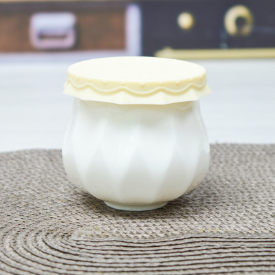 Баночка для меда с силиконовой крышкой 150 мл.(фарф.) (1/60)     