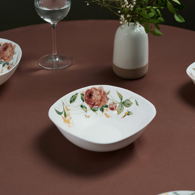 Салатник 19см  MILLIMI "Анетта" опал.стекло , квадр.форма (6/48)