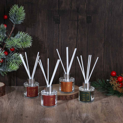 Аромадиффузор, 40мл.палочки, (Cedarwood/Baked apple/Gingerbread/Sandalwood) LADECOR (1/12)