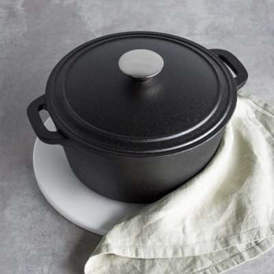 Кастрюля с кр.3,8л d=23см*10см чугун., нжс ручка VETTA  (чугун) (1/4)