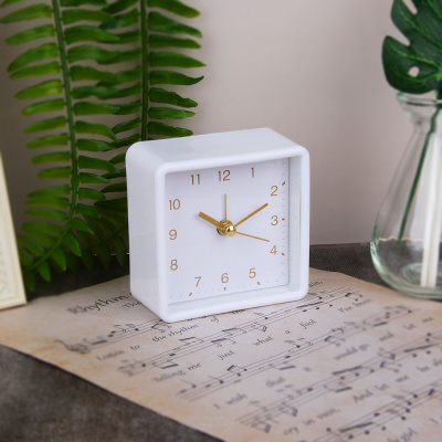 Будильник, 8,3x4x8,3 см, пластик, 1xAA, цвет белый LADECOR CHRONO (1/48)