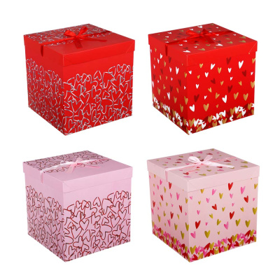 Коробка подарочная складная с лентой, бумага с фольгир. слоем, 30х30х30см, сердца, 4 диз (8/8)