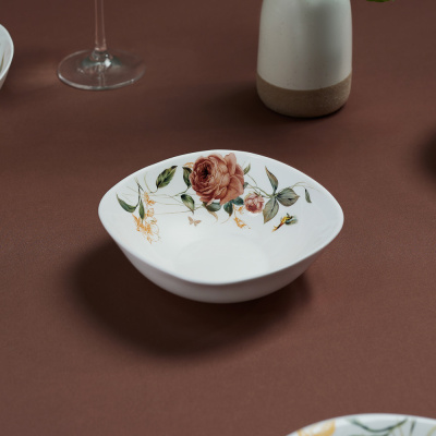 Салатник 16,5см  MILLIMI "Анетта" опал.стекло , квадр.форма (6/48)