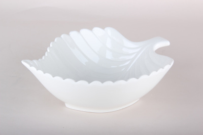 Блюдо 25х19х8см (фарф.) (4/24)