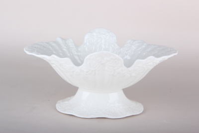 Блюдо на ножке 20.5x12.5х10см фарф. (1/12)