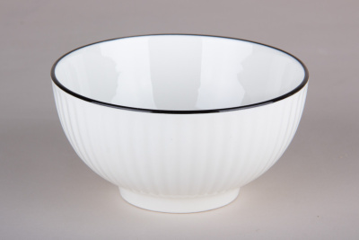 "Sugar" Салатник 12,5см 500мл (фарф.) (12/90)