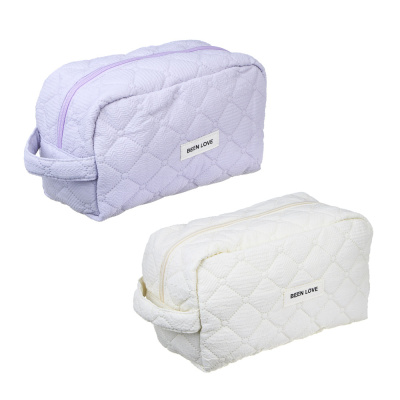 Косметичка стеганая дутая с боковой ручкой Килт, 100% ПЭ, 24х13х10см, 2 цв ЮL(4/4) Косметичка стеганая дутая с боковой ручкой Килт, 100% ПЭ, 24х13х10см, 2 цв ЮL(4/4)