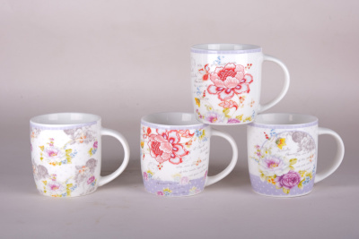 Кружка 350мл Цветы микс (4цв) (фарф) (12/72)