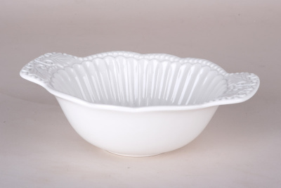 Салатник 22х15,5х7см Версаль (фарф) (6/36)