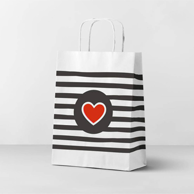 Пакет подарочный с кручеными руч 24x10,5x32 см, "Сердце" (10/200)