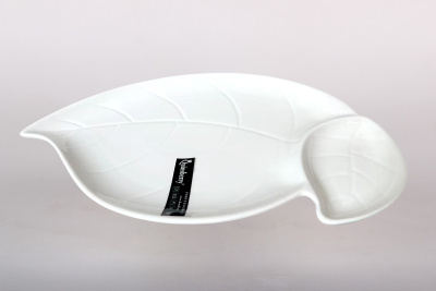 Блюдо 34х20.5см сервировочное с соусницей (фарф.) (8/24)