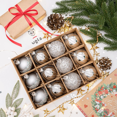 Набор стеклянных новогодних шаров 12 шт D-6 см с декором, серебро/серый